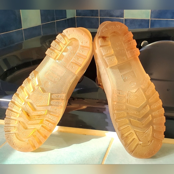 Regia Rain Boots - See Through,  size 6.5 - Picture 6 of 7